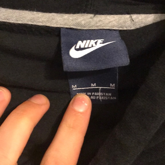 Nike hoodie - Picture 2 of 2